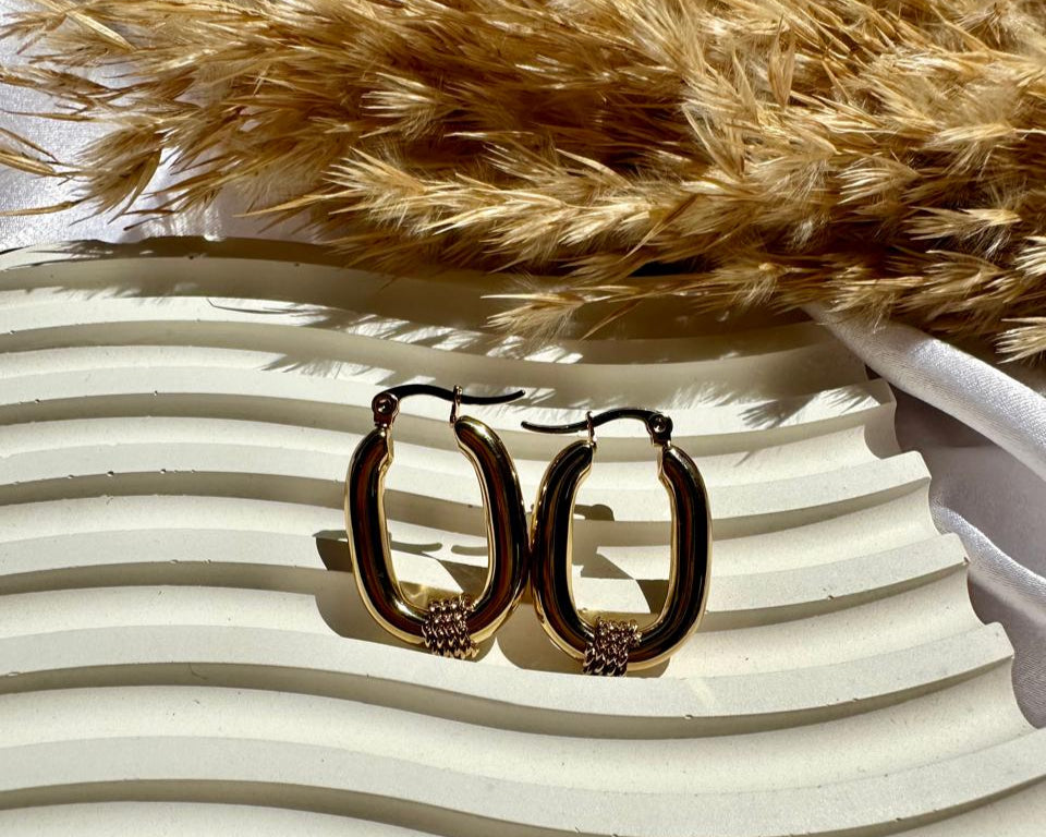 Tied Hoops